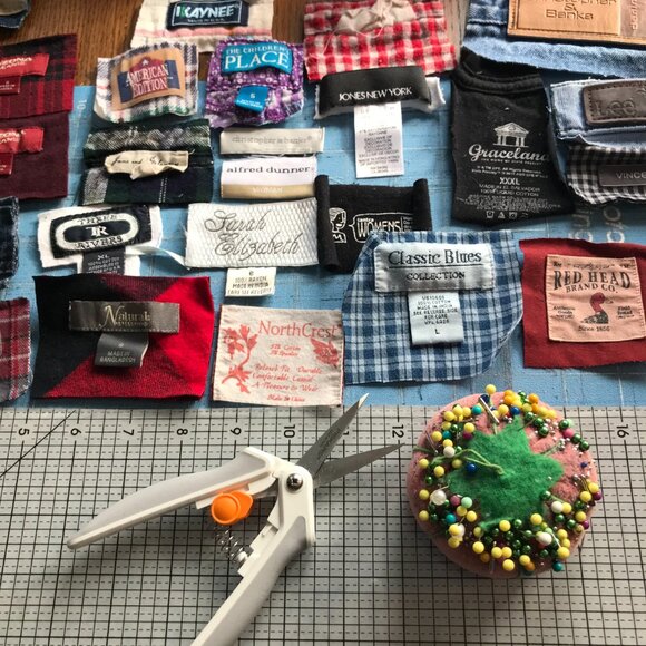 Upcycled Labels Jean Jacket, S-M: Cropped Shirt Coat, Sewn-On Clothing Labels - Picture 9 of 14